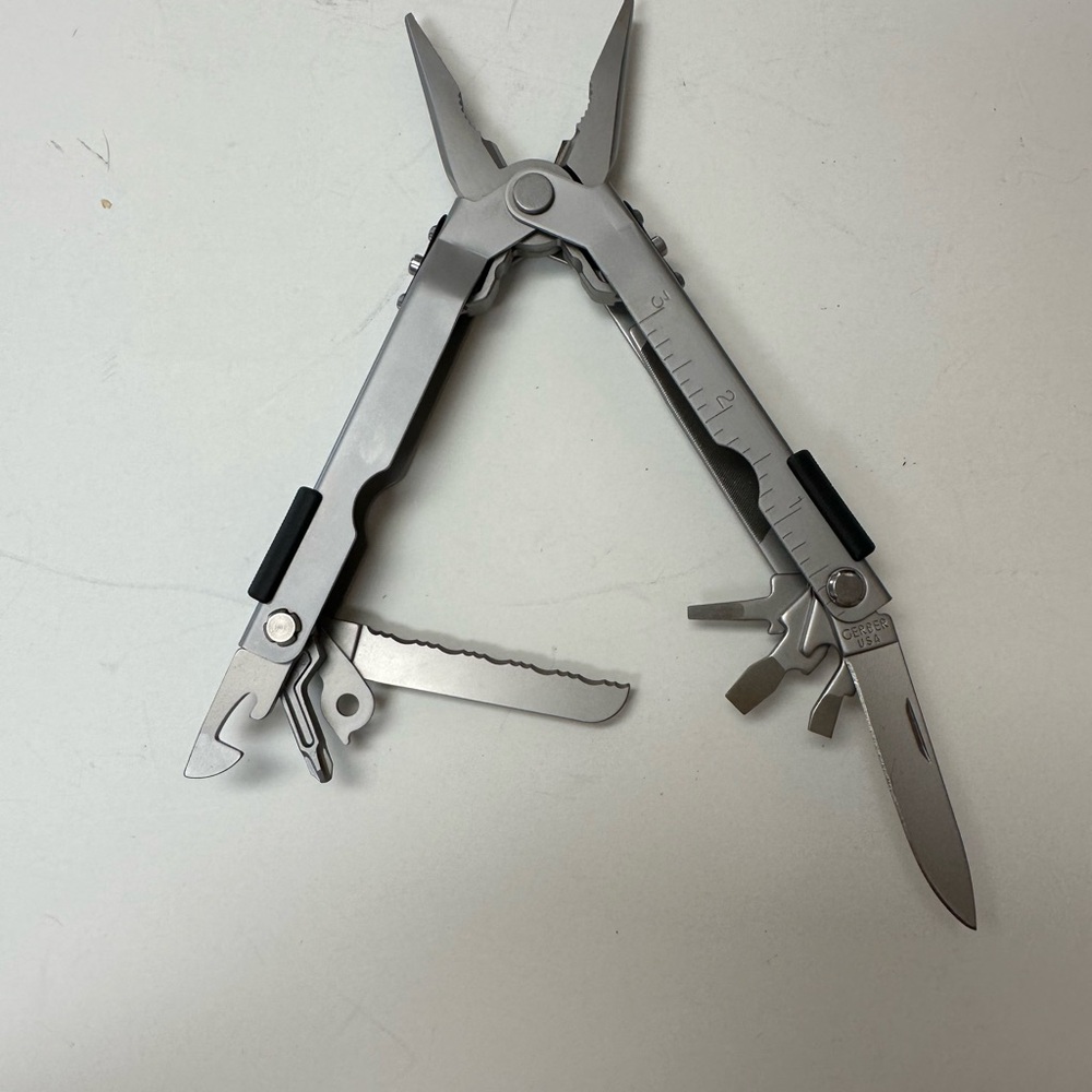 Gerber Stainless Multi-Tool with Pliers and Knife - Silver